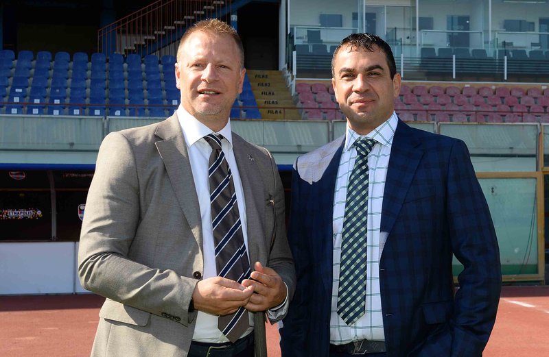 151722_285773c8952f21db05b3843210de236cc0a62f4b