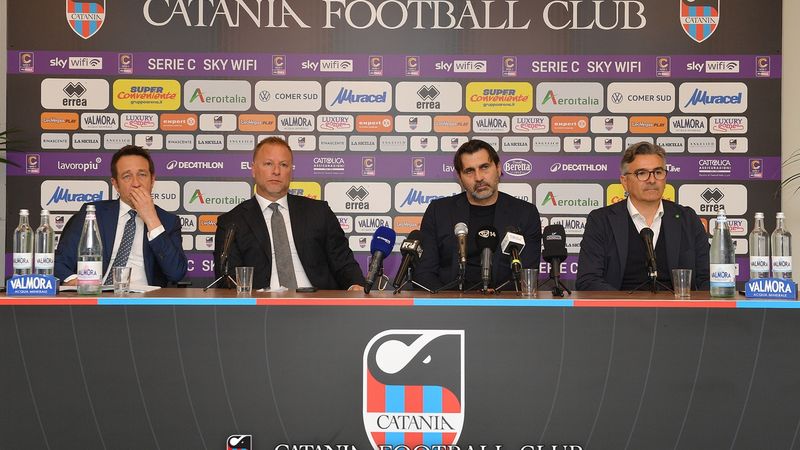 Il Catania presenta il nuovo allenatore William Viali