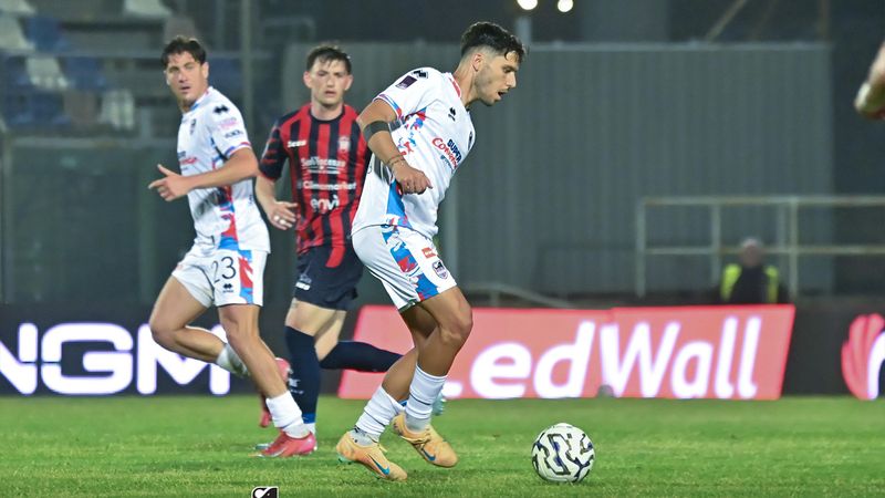 Crotone-Catania 2-0