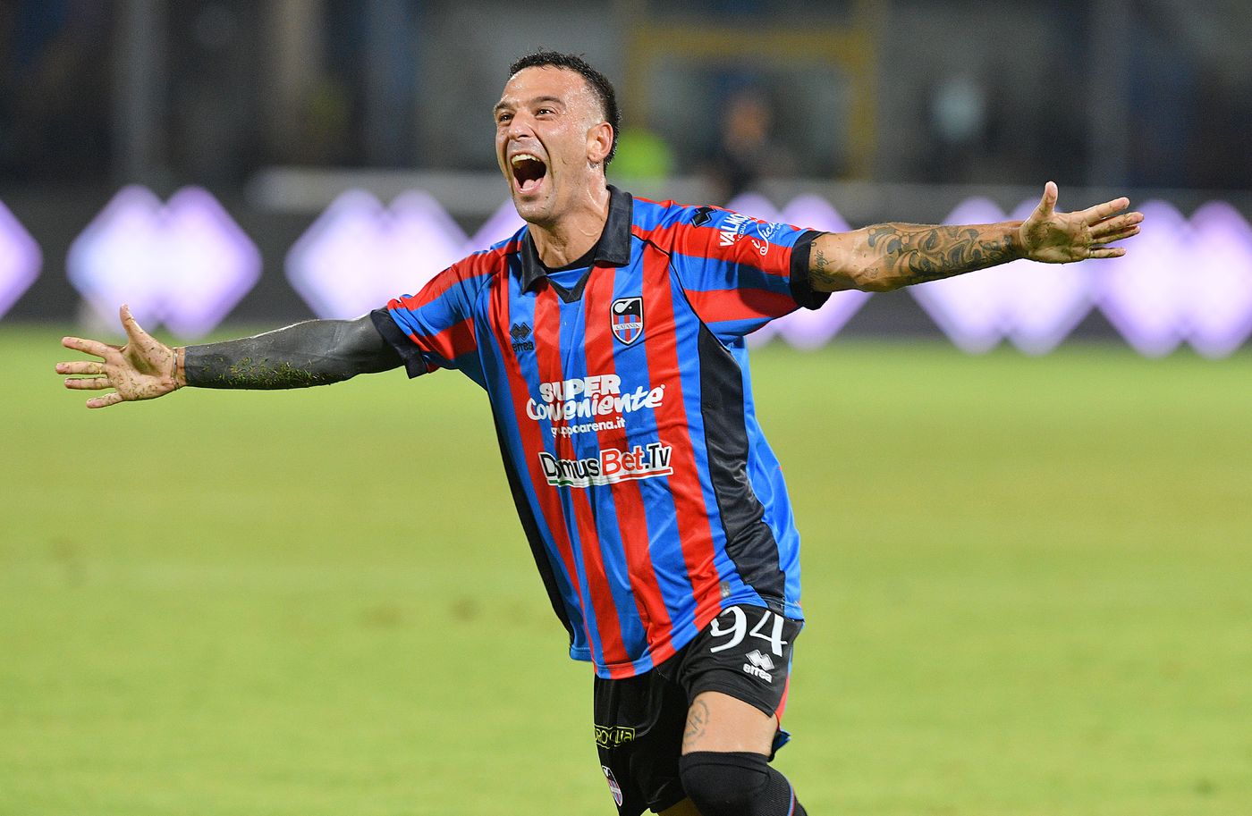 insigne 0809
